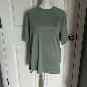 World wide sportsman fishing shirt size S NWT